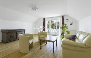 Family house for rent, 283m<sup>2</sup>, 375m<sup>2</sup> of land