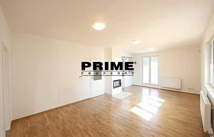 Family house for rent, 280m<sup>2</sup>, 820m<sup>2</sup> of land