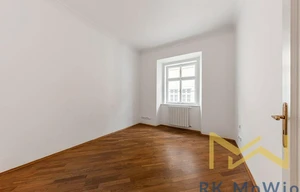 Apartment for rent, 4+1 - 3 bedrooms, 170m<sup>2</sup>