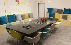 Office for rent, 300m<sup>2</sup>