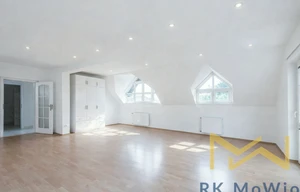 Family house for rent, 295m<sup>2</sup>, 1018m<sup>2</sup> of land