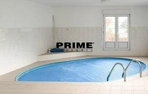 Family house for rent, 365m<sup>2</sup>, 500m<sup>2</sup> of land