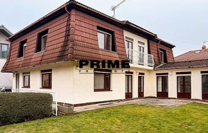 Family house for rent, 365m<sup>2</sup>, 500m<sup>2</sup> of land