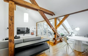 Apartment for rent, 5+kk - 4 bedrooms, 210m<sup>2</sup>