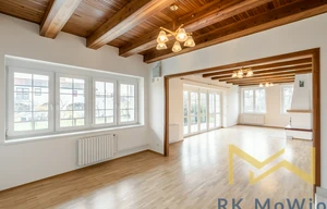 Family house for rent, 350m<sup>2</sup>, 779m<sup>2</sup> of land