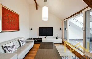 Apartment for rent, 5+kk - 4 bedrooms, 210m<sup>2</sup>