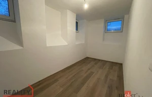 Apartment for rent, 3+kk - 2 bedrooms, 90m<sup>2</sup>