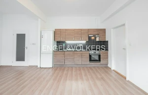 Apartment for rent, 2+kk - 1 bedroom, 65m<sup>2</sup>
