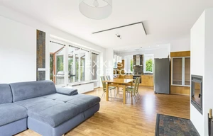 Family house for rent, 280m<sup>2</sup>, 579m<sup>2</sup> of land