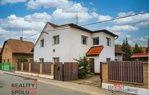 Family house for sale, 195m<sup>2</sup>, 1560m<sup>2</sup> of land