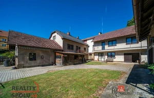 Family house for sale, 500m<sup>2</sup>, 1185m<sup>2</sup> of land