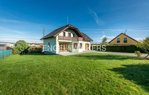 Family house for rent, 180m<sup>2</sup>, 639m<sup>2</sup> of land