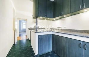 Apartment for rent, 4+1 - 3 bedrooms, 170m<sup>2</sup>