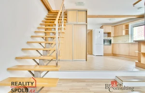 Family house for rent, 100m<sup>2</sup>, 136m<sup>2</sup> of land