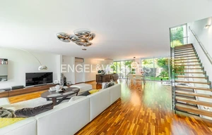 Family house for sale, 300m<sup>2</sup>, 388m<sup>2</sup> of land