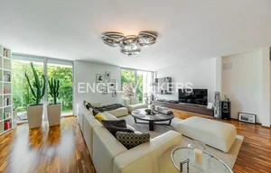 Family house for sale, 300m<sup>2</sup>, 388m<sup>2</sup> of land