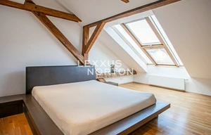 Apartment for rent, 5+kk - 4 bedrooms, 210m<sup>2</sup>