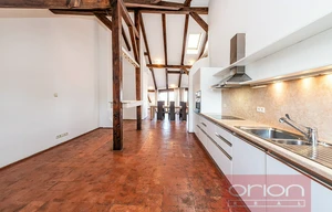 Apartment for rent, 4+1 - 3 bedrooms, 305m<sup>2</sup>