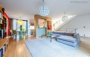 Family house for sale, 268m<sup>2</sup>, 298m<sup>2</sup> of land