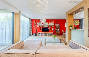 Family house for sale, 268m<sup>2</sup>, 298m<sup>2</sup> of land