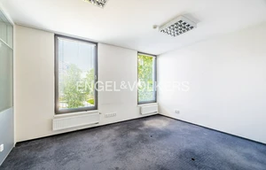 Office for rent, 672m<sup>2</sup>