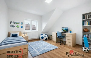 Family house for sale, 214m<sup>2</sup>, 605m<sup>2</sup> of land