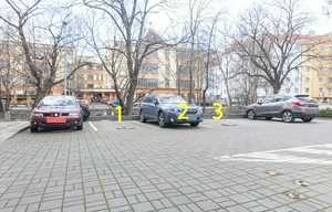 Parking space for rent, 18m<sup>2</sup>