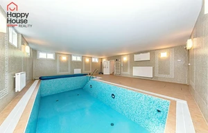 Villa for rent, 827m<sup>2</sup>, 8770m<sup>2</sup> of land