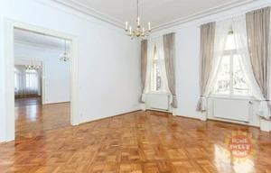 Apartment for rent, 4+1 - 3 bedrooms, 160m<sup>2</sup>