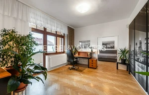 Apartment for rent, 4+1 - 3 bedrooms, 152m<sup>2</sup>