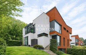 Villa for sale, 285m<sup>2</sup>, 423m<sup>2</sup> of land