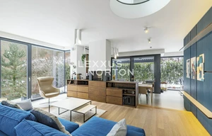 Villa for sale, 285m<sup>2</sup>, 423m<sup>2</sup> of land