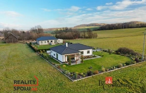 Family house for sale, 150m<sup>2</sup>, 1639m<sup>2</sup> of land