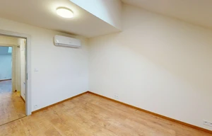Apartment for rent, 5+kk - 4 bedrooms, 44m<sup>2</sup>