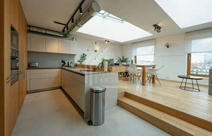 Apartment for rent, 4+kk - 3 bedrooms, 196m<sup>2</sup>