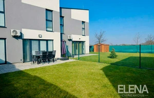 Family house for rent, 144m<sup>2</sup>, 393m<sup>2</sup> of land