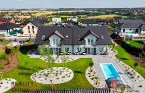 Family house for sale, 196m<sup>2</sup>, 1080m<sup>2</sup> of land