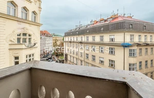 Apartment for rent, 5+1 - 4 bedrooms, 184m<sup>2</sup>