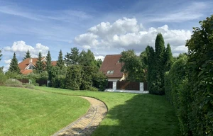 Family house for sale, 450m<sup>2</sup>, 1460m<sup>2</sup> of land