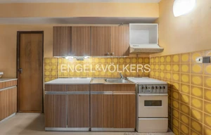 Family house for sale, 159m<sup>2</sup>, 297m<sup>2</sup> of land