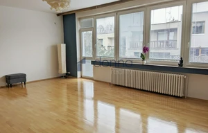 Family house for rent, 260m<sup>2</sup>, 143m<sup>2</sup> of land