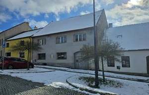 Family house for sale, 230m<sup>2</sup>, 578m<sup>2</sup> of land