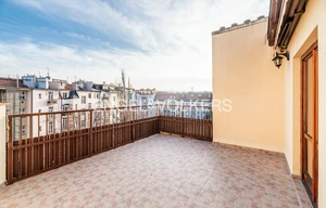 Apartment for rent, 4+1 - 3 bedrooms, 120m<sup>2</sup>