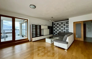 Apartment for rent, 4+kk - 3 bedrooms, 125m<sup>2</sup>