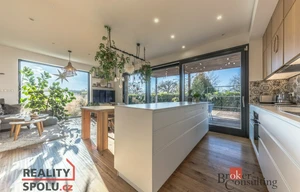 Family house for sale, 140m<sup>2</sup>, 1005m<sup>2</sup> of land