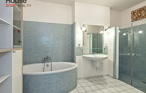 Apartment for rent, 4+kk - 3 bedrooms, 132m<sup>2</sup>