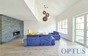 Apartment for rent, 5 bedrooms +, 218m<sup>2</sup>