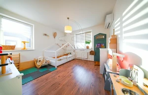 Family house for sale, 181m<sup>2</sup>, 472m<sup>2</sup> of land