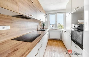 Family house for sale, 220m<sup>2</sup>, 170m<sup>2</sup> of land