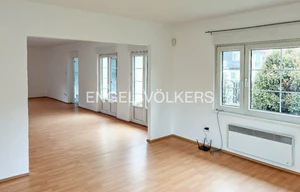 Villa for rent, 365m<sup>2</sup>, 600m<sup>2</sup> of land